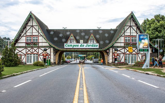 Outra imagem do Portal de Campos do Jordão