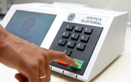 Urna Eletrônica - Eleições 2010 Urna Eletrônica - Eleições 2010