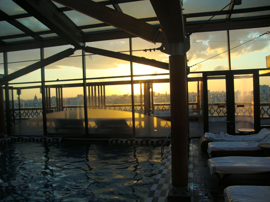 Essa é a piscina do Hotel Panamericano