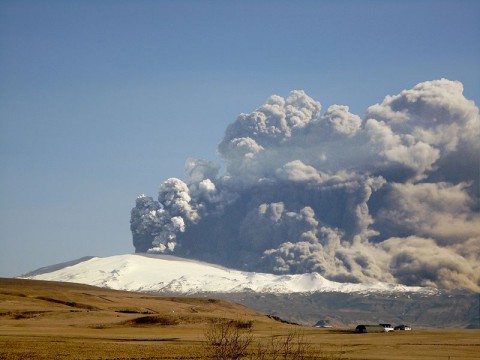 Nuvem cinzas vulcão Eyjafjallajokull Nuvem cinzas vulcão Eyjafjallajokull