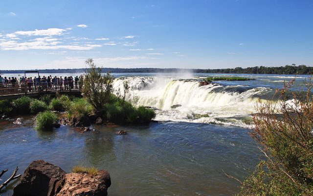 Vista das cataratas em Puerto Iguazu na Argentina