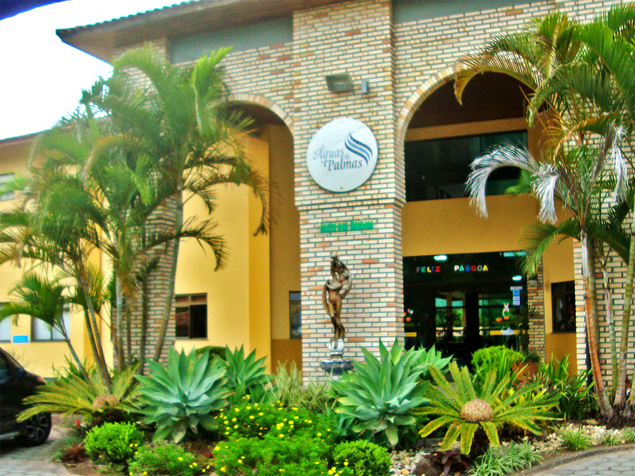 Vista da fachada do Águas de Palmas Resort