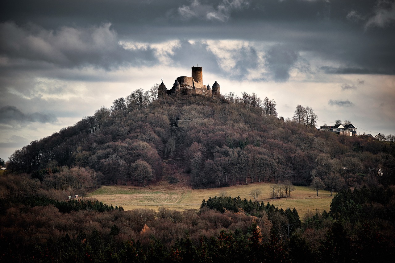 Vista do castelo de Nurburg na Alemanha