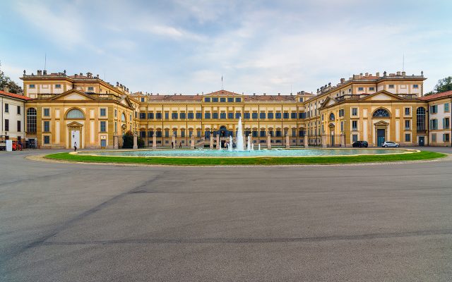 Esse é o palácio de Villa Real em Monza