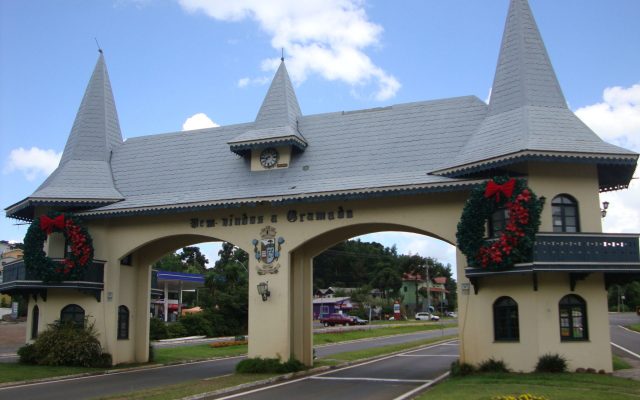 Pórtico de entrada em Gramado - RS