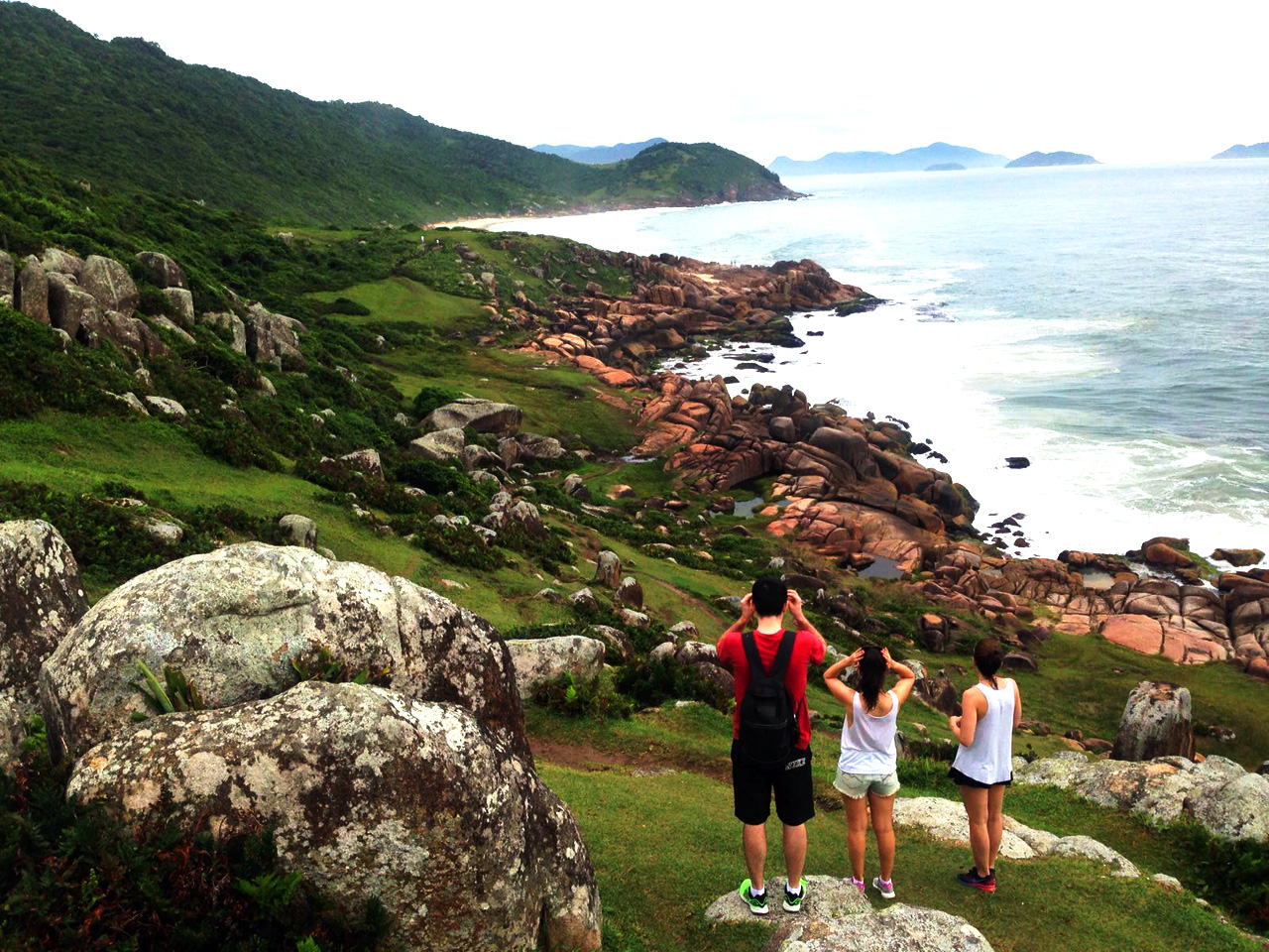 Vista da Trilha Prainha na Guarda do Embaú - SC