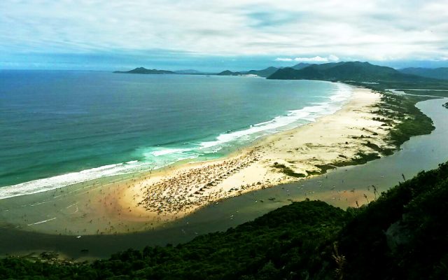 Vista da trilha Pedra do Urubu - Guarda do Embaú - SC