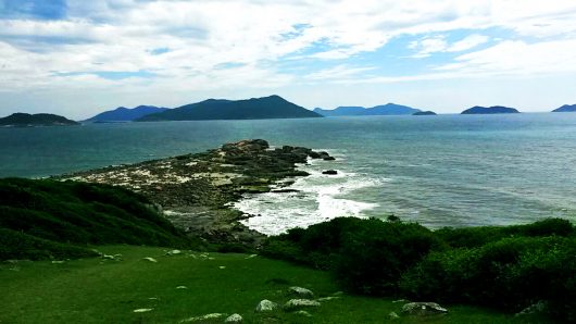 Vista da trilha Praia do Maço - Guarda do Embaú - SC