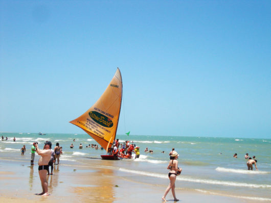 Passeio de jangada em Canoa Quebrada