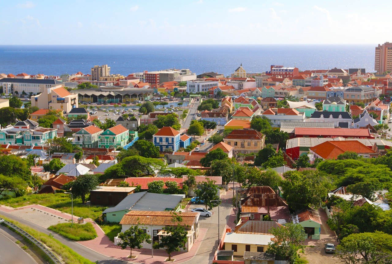 O pacote para Aruba em Oranjestad é uma das nossas dicas de pacotes de réveillon 2025