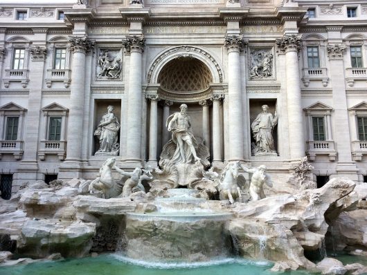 Trevi Fountain em Roma na Itália
