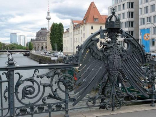 Weidendammer Bridge em Berlim na Alemanha