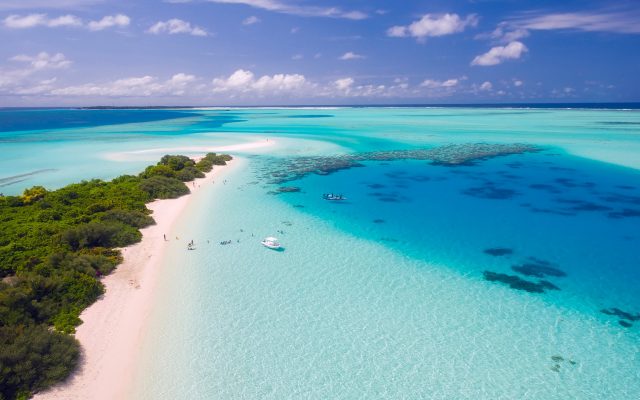 Maldivas - Destinos ricos e famosos - IMAGE SOURCE: Pixabay.com