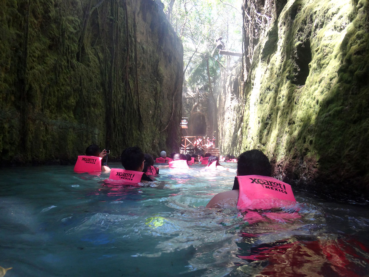 Rio subterrâneo Xcaret