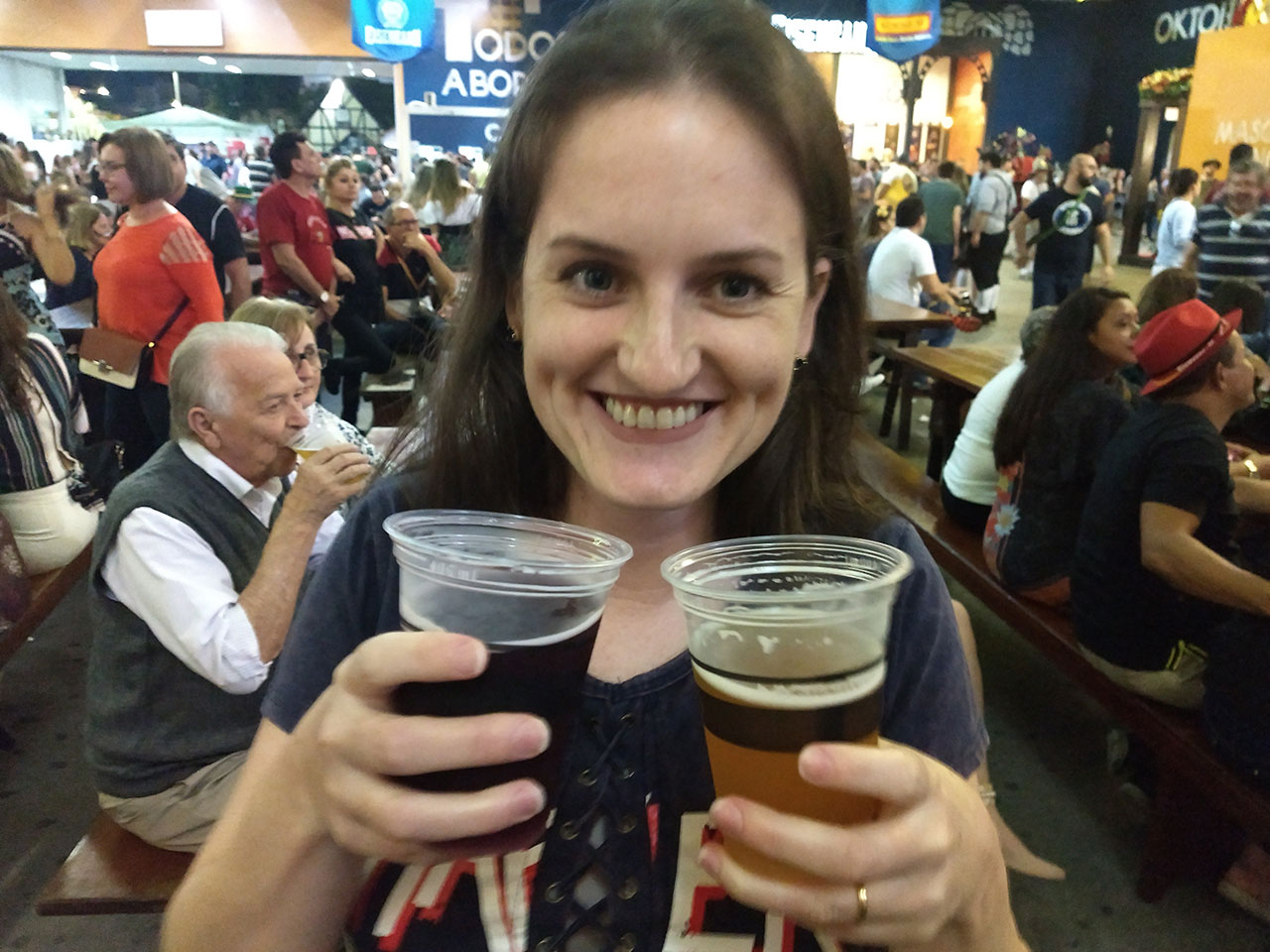 Você não pode deixar de experimentar o chopp Oktoberfest Blumenau 2024