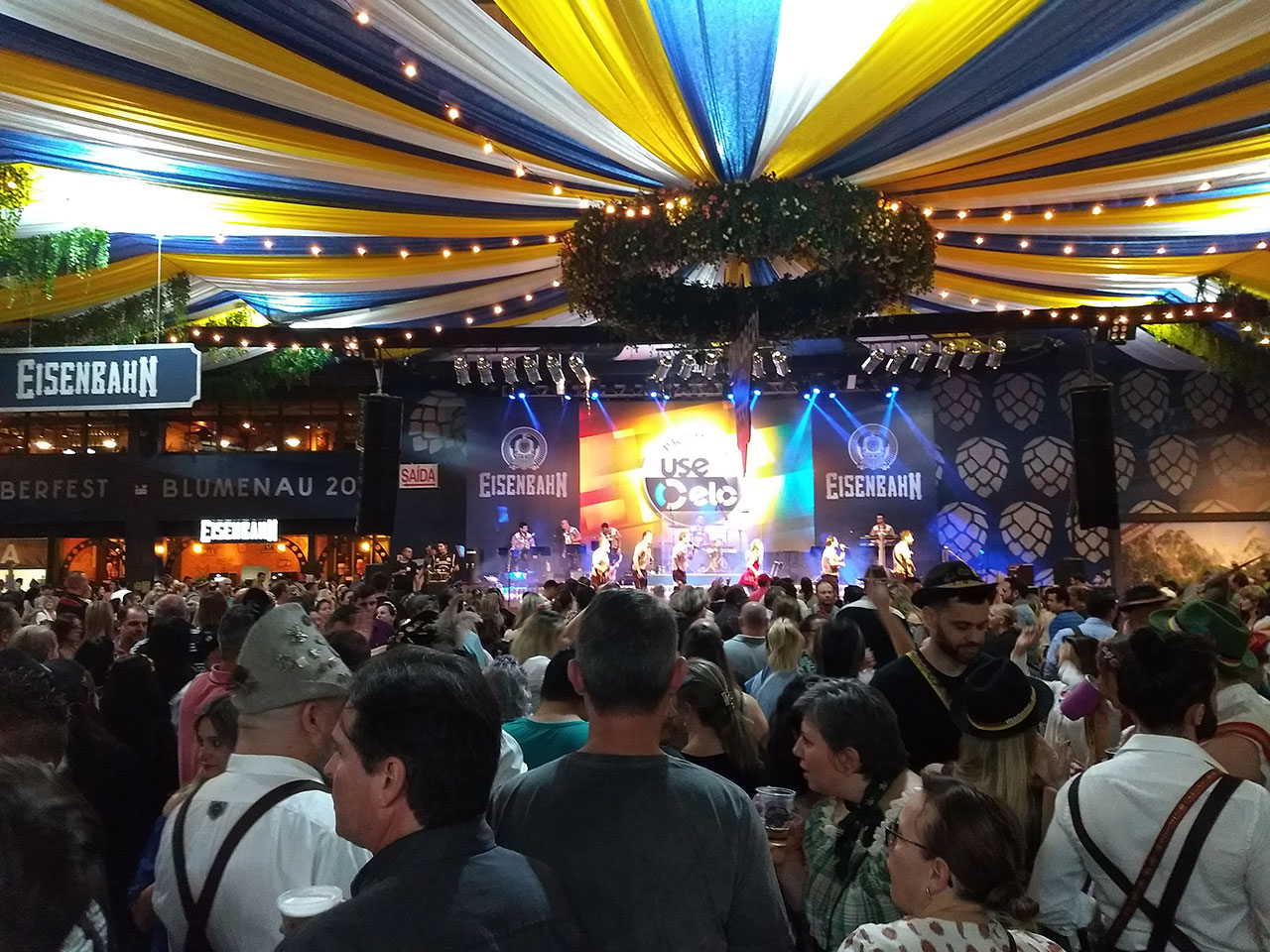 Oktoberfest é uma das festas de outubro de Santa Catarina