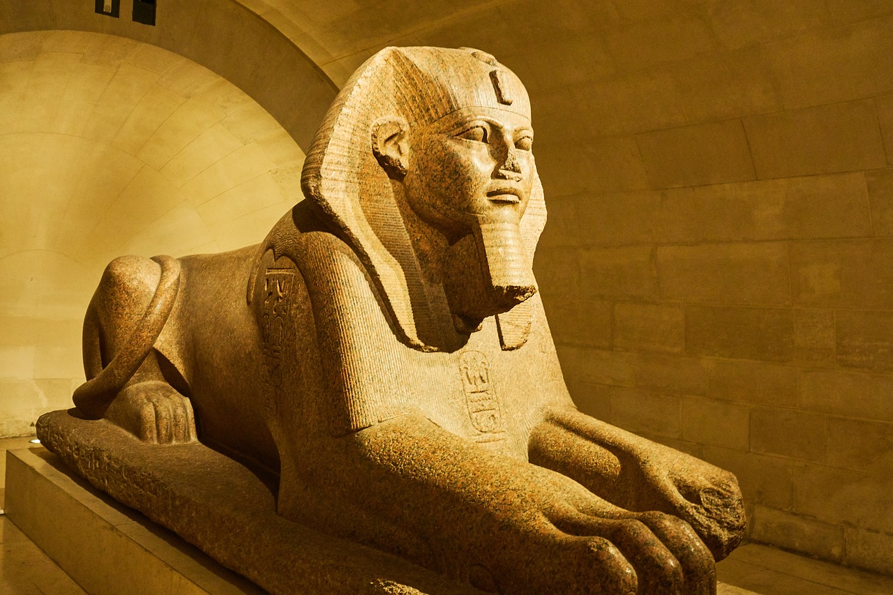 Arte egípcia do Museu do Louvre em Paris