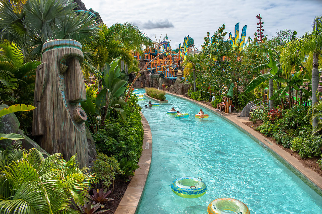 Corredeiras na The Fearless River em Volcano Bay na Flórida