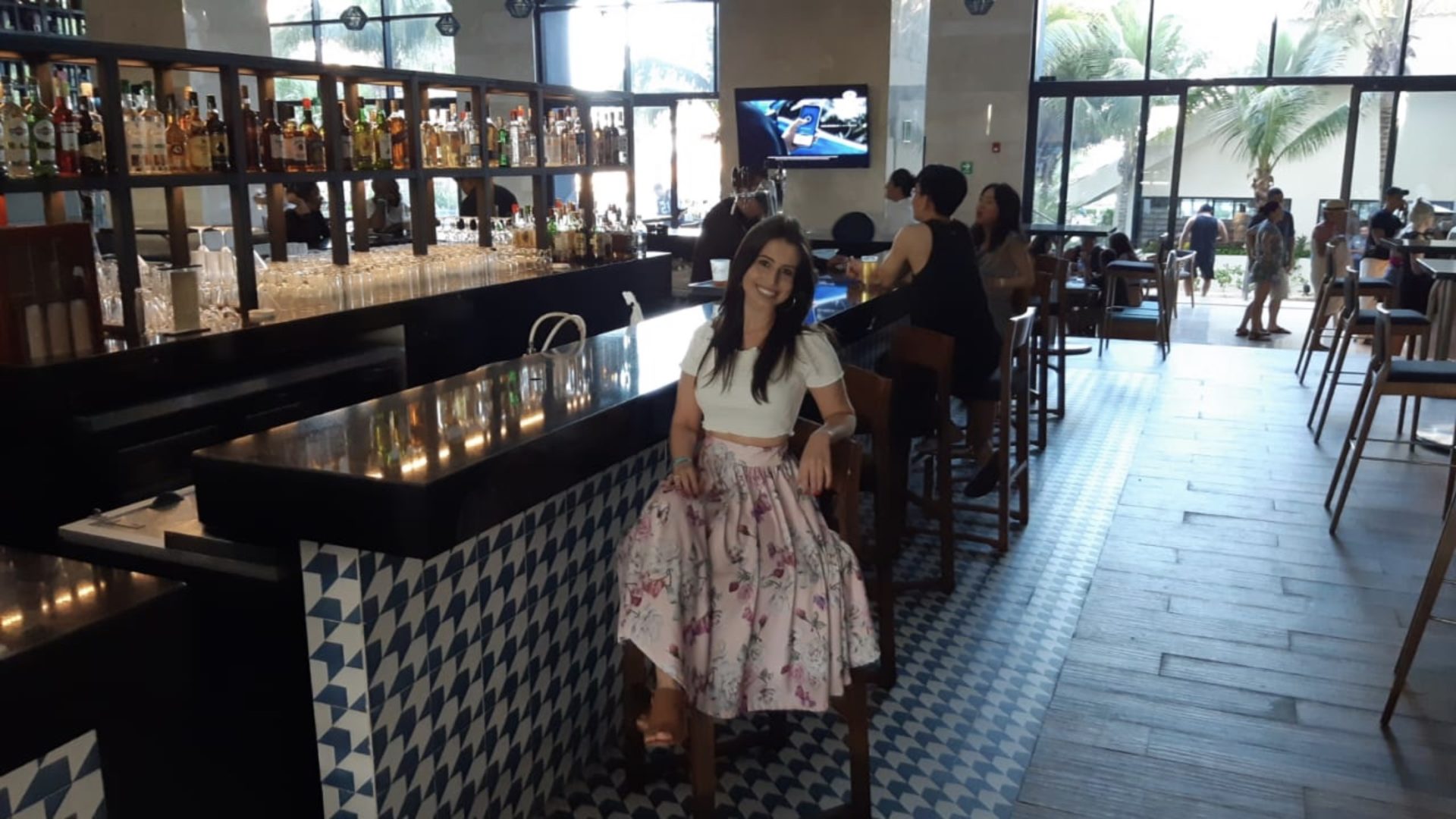 Tomando um drink em um dos restaurantes do Fiesta Americana Condesa