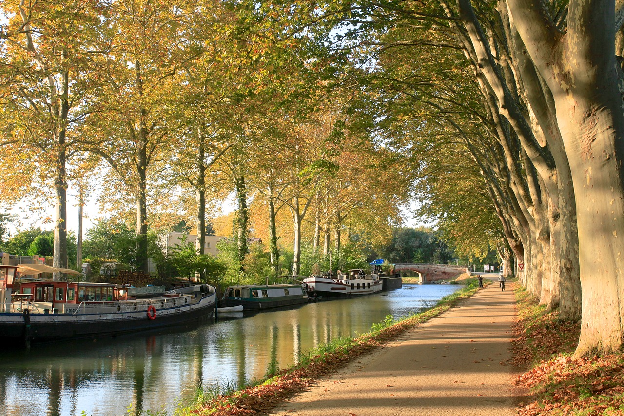 Os lindos canais de Toulouse na França