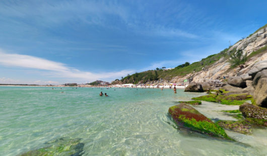 Foto dentro da Praia Grande em Arraial do Cabo