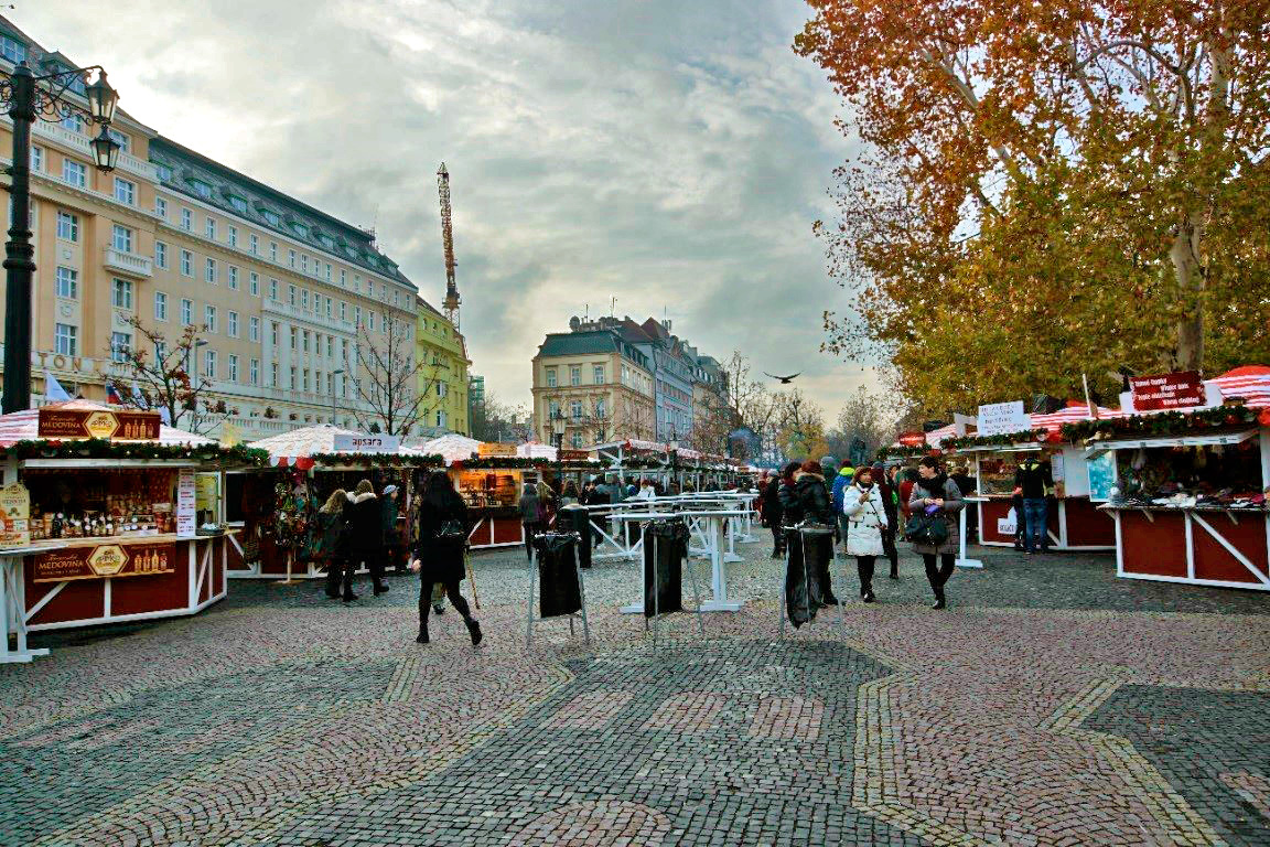 Praça Hlavné namestie (Praça Principal de Bratislava)