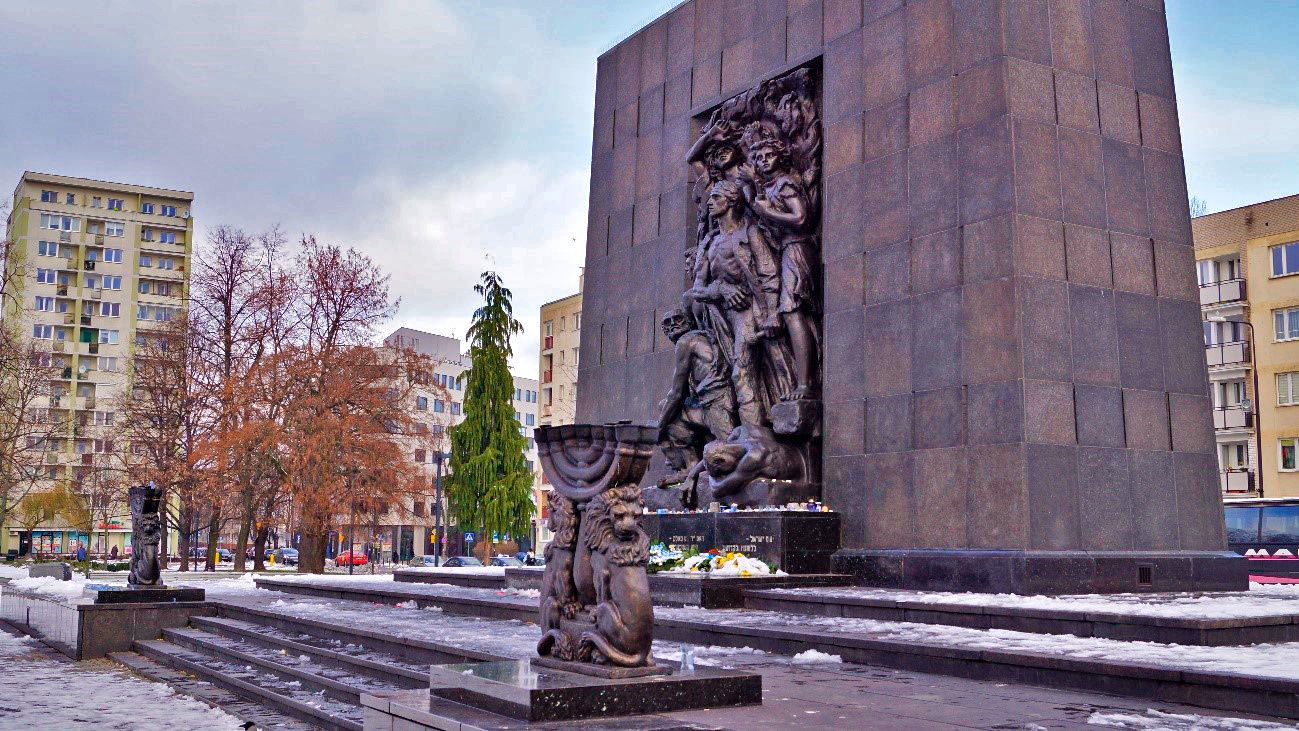 Monumento aos Judeus da Resistência no Gueto de Varsóvia 