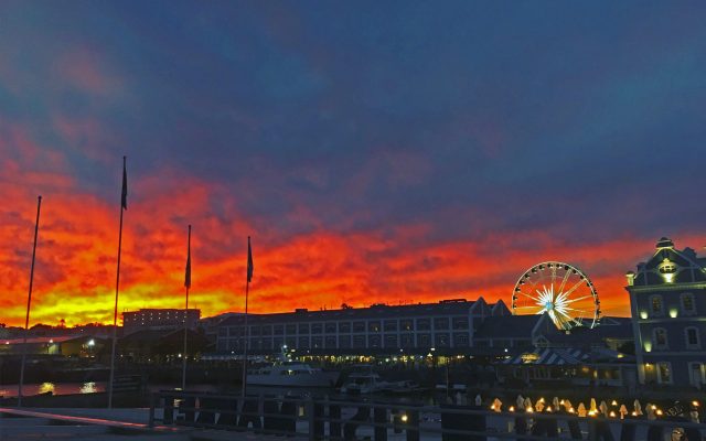 O lindo Pôr do Sol no Waterfront