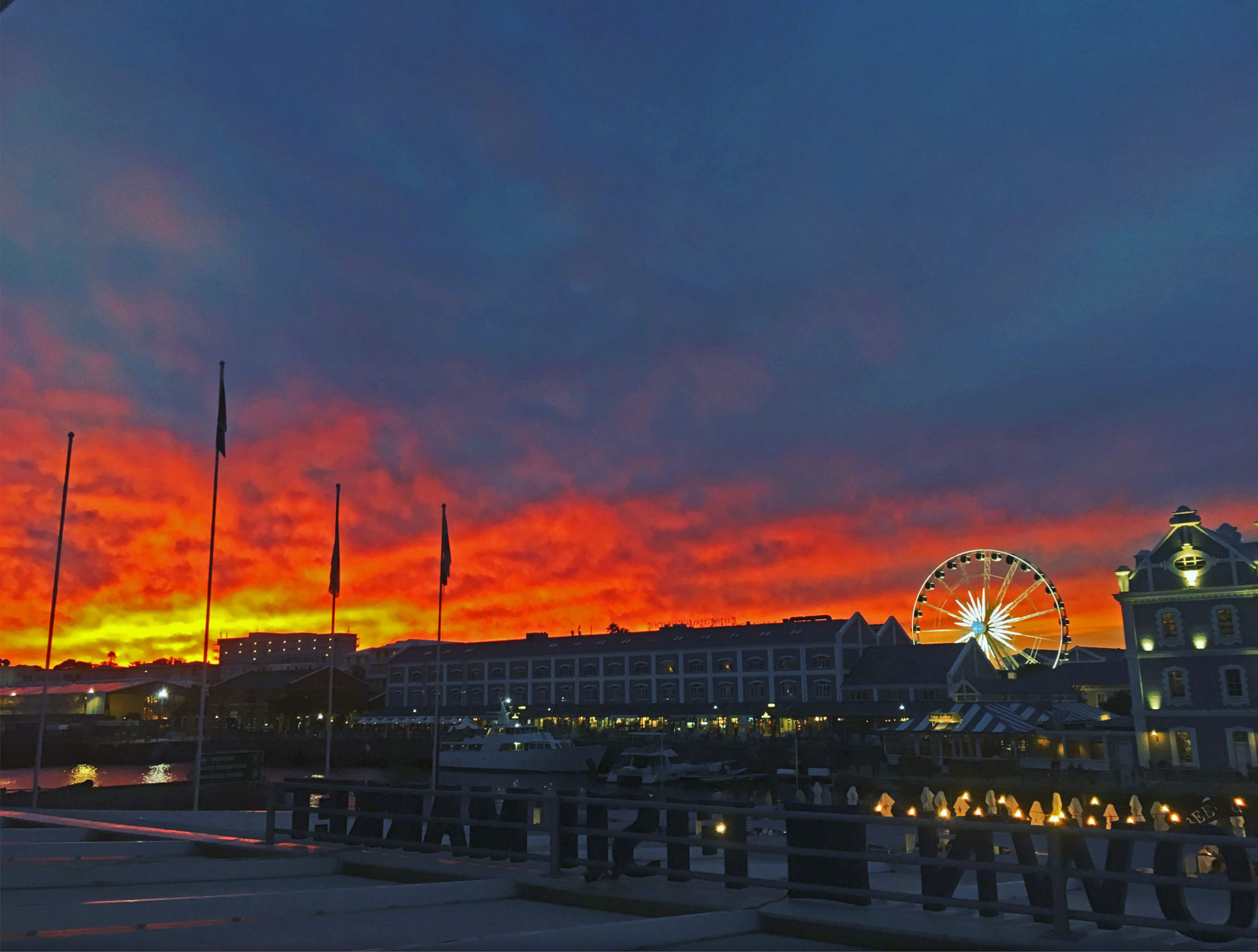 O lindo Pôr do Sol no Waterfront