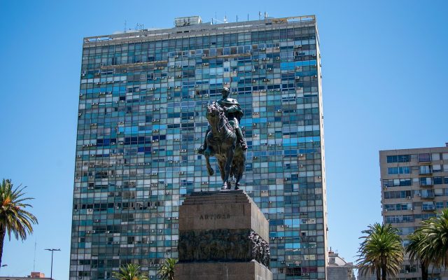 Turismo na Ciudad Vieja em Montevideo