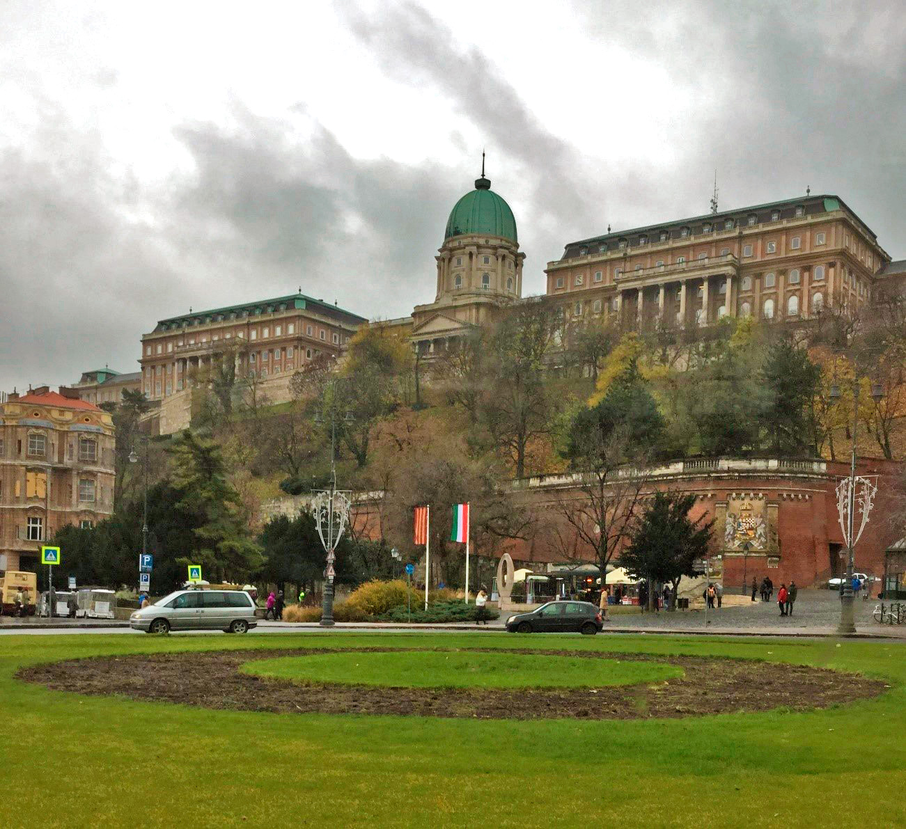 O Castelo Real de Budapeste é a principal atração do lado Buda