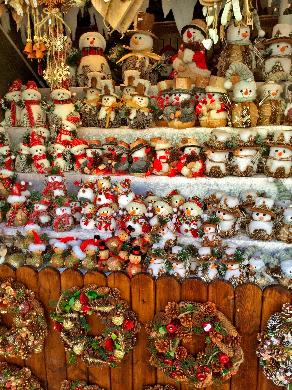 Feira de Natal de Viena com enfeites de decoração