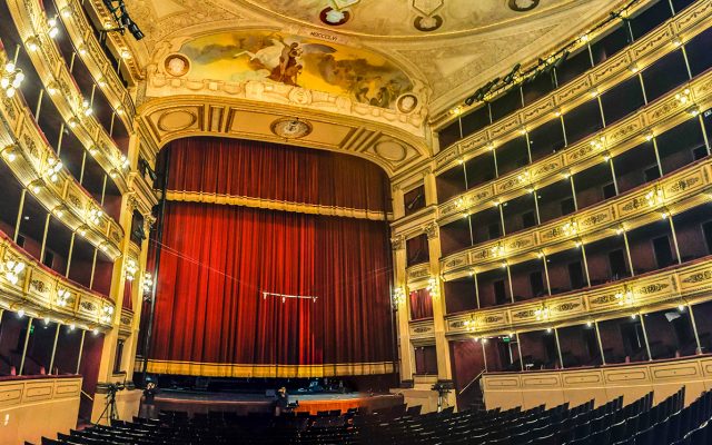 Visita guiada ao Teatro Solís em Montevideo