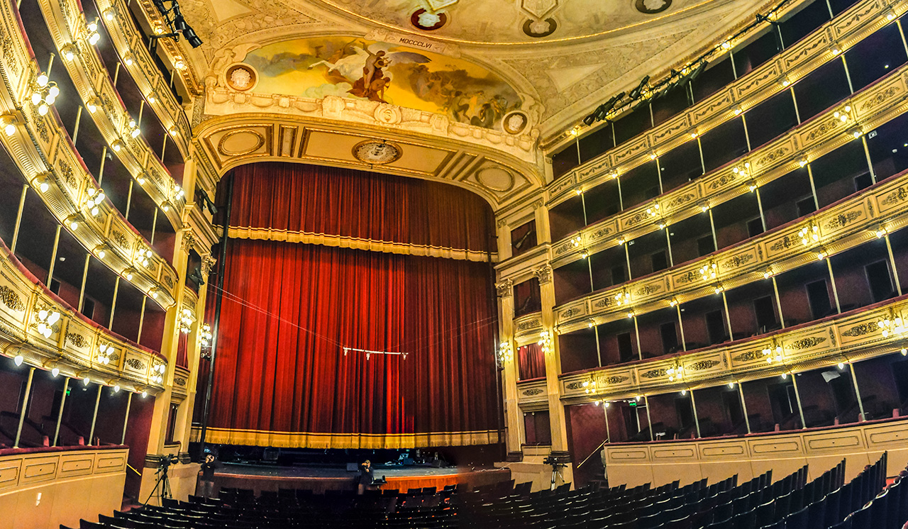 Visita guiada ao Teatro Solís em Montevideo