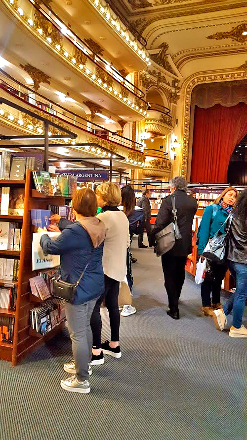 Compras na Livraria El Ateneo