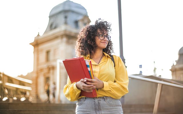 Saiba como solicitar o visto de estudante para a Colômbia