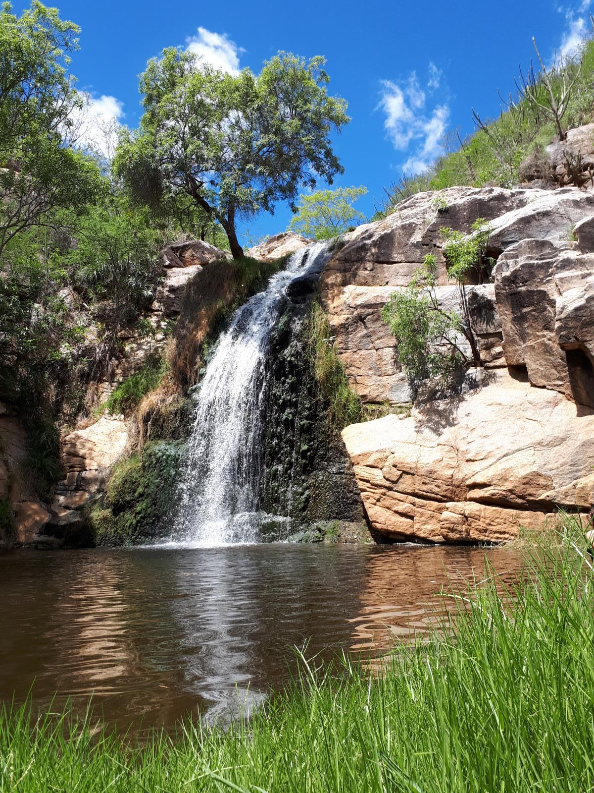 A Cachoeira do Lajeirão em Canindé de São Francisco é uma das cachoeiras de Sergipe