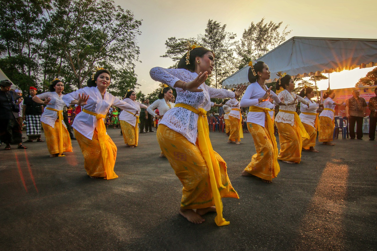 Se tem algo de espetacular em uma viagem internacional é conhecer culturas diferentes, como a cultura da Indonésia