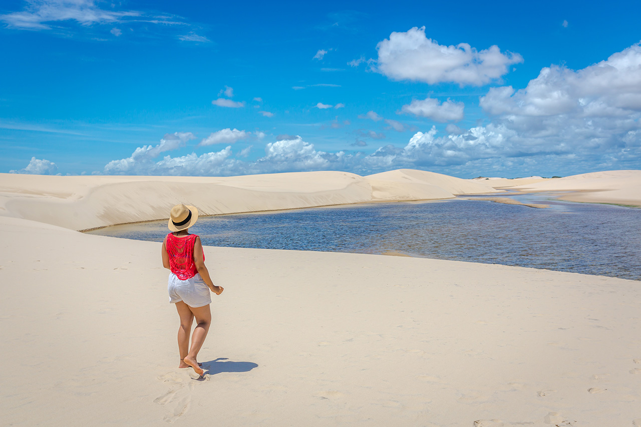 Lençóis maranhenses em Barreirinhas forma várias praias do Maranhão