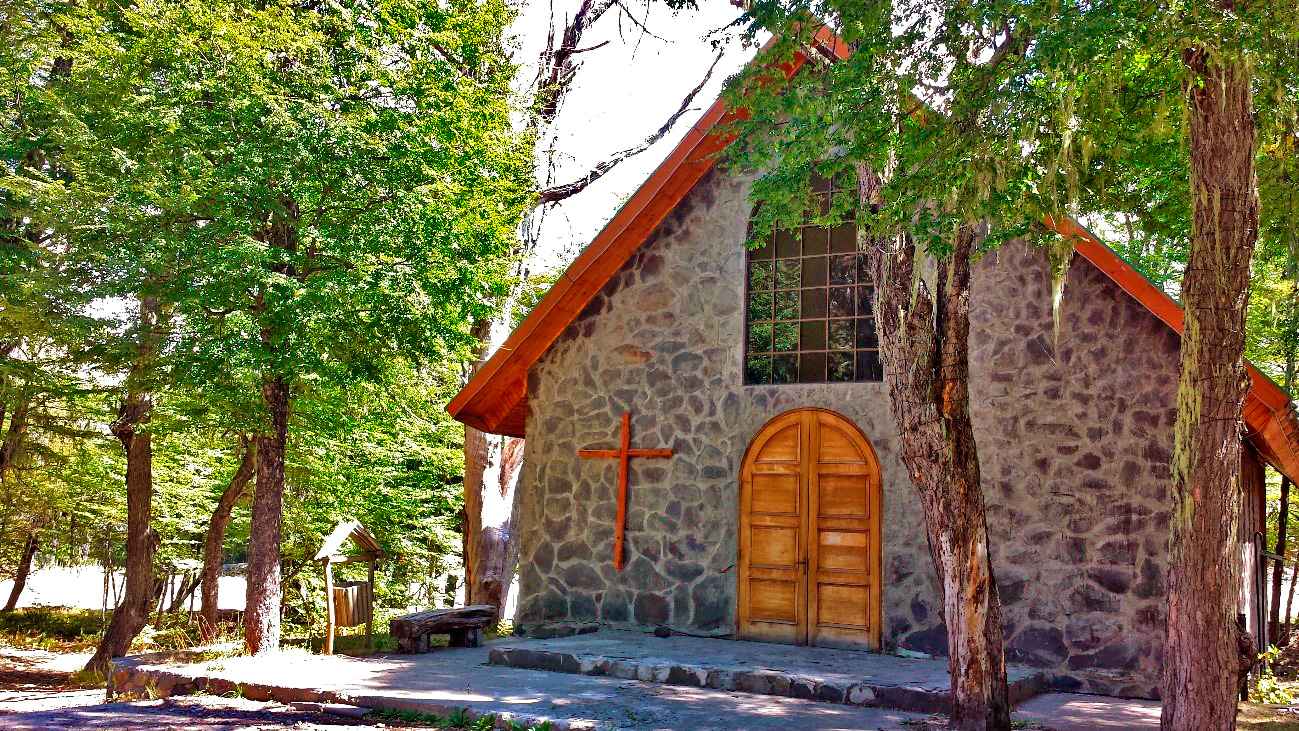 Pequena igreja local de Chillán