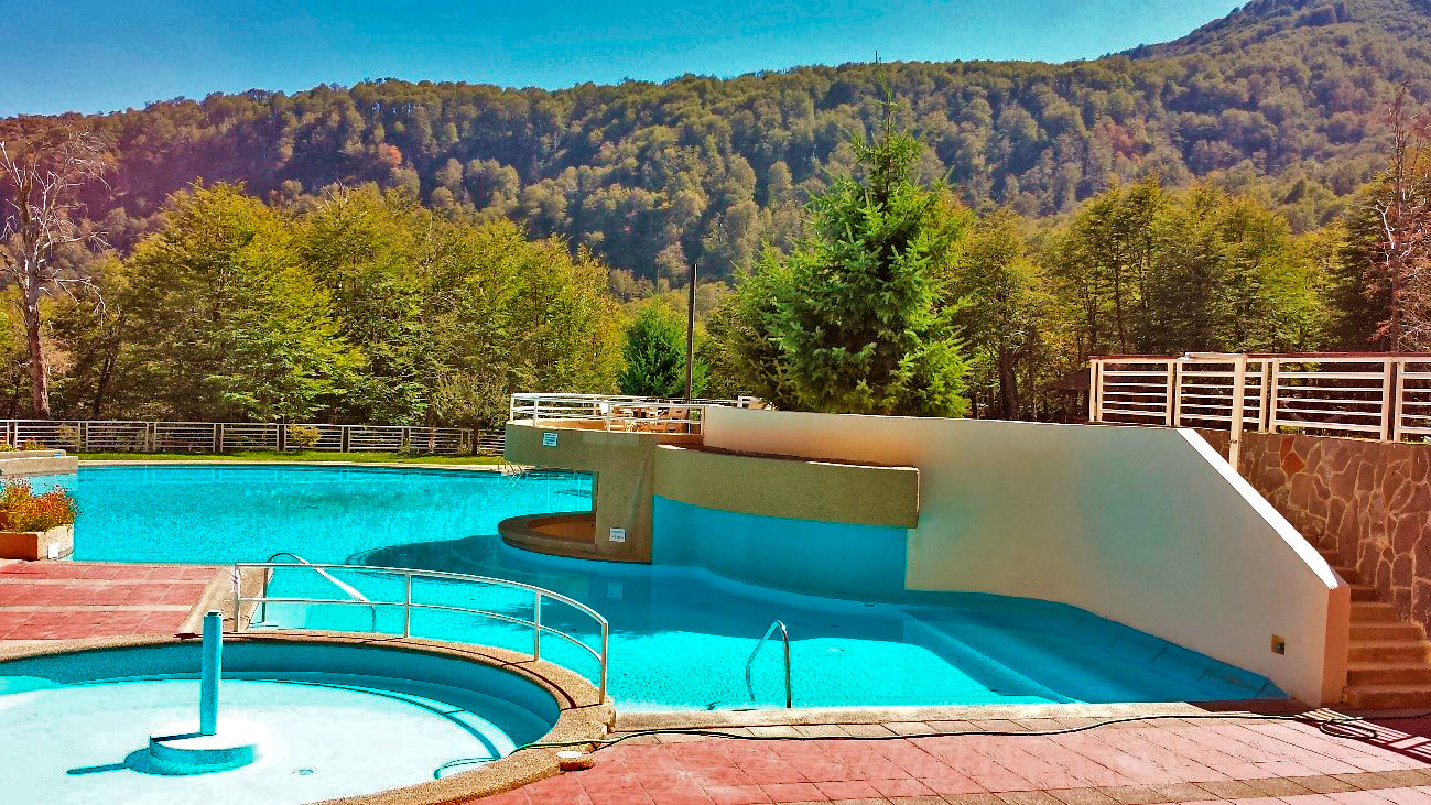 Essa é a piscina do Hotel Termas de Chillán