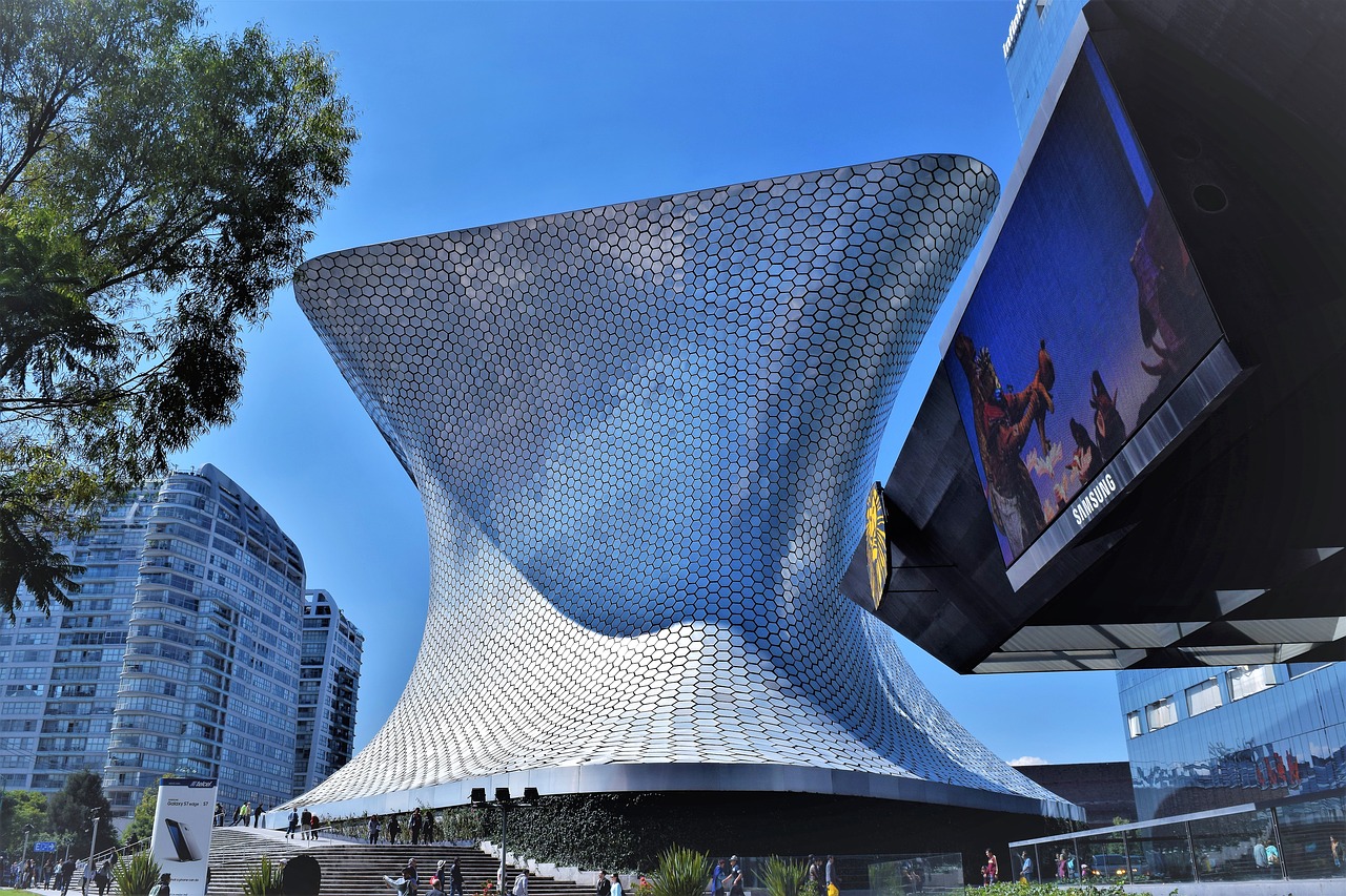 Esse é o museu Soumaya localizado na Cidade do México