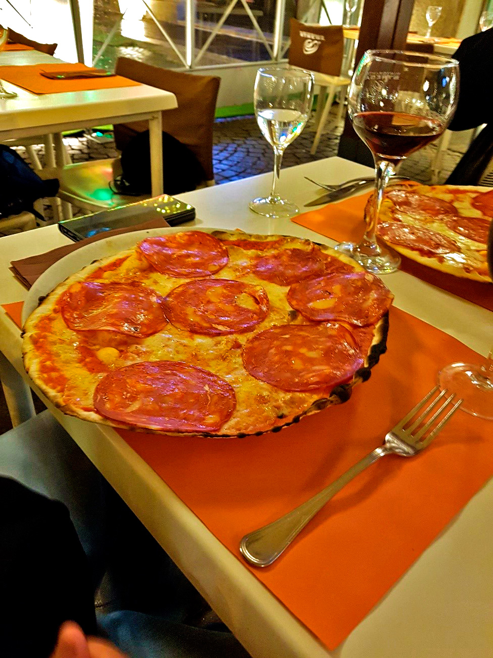 Pizza a la Diavola, super picante, no Ristorante Strega em Roma