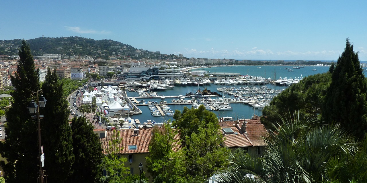 Vista de Cannes na Riviera Francesa