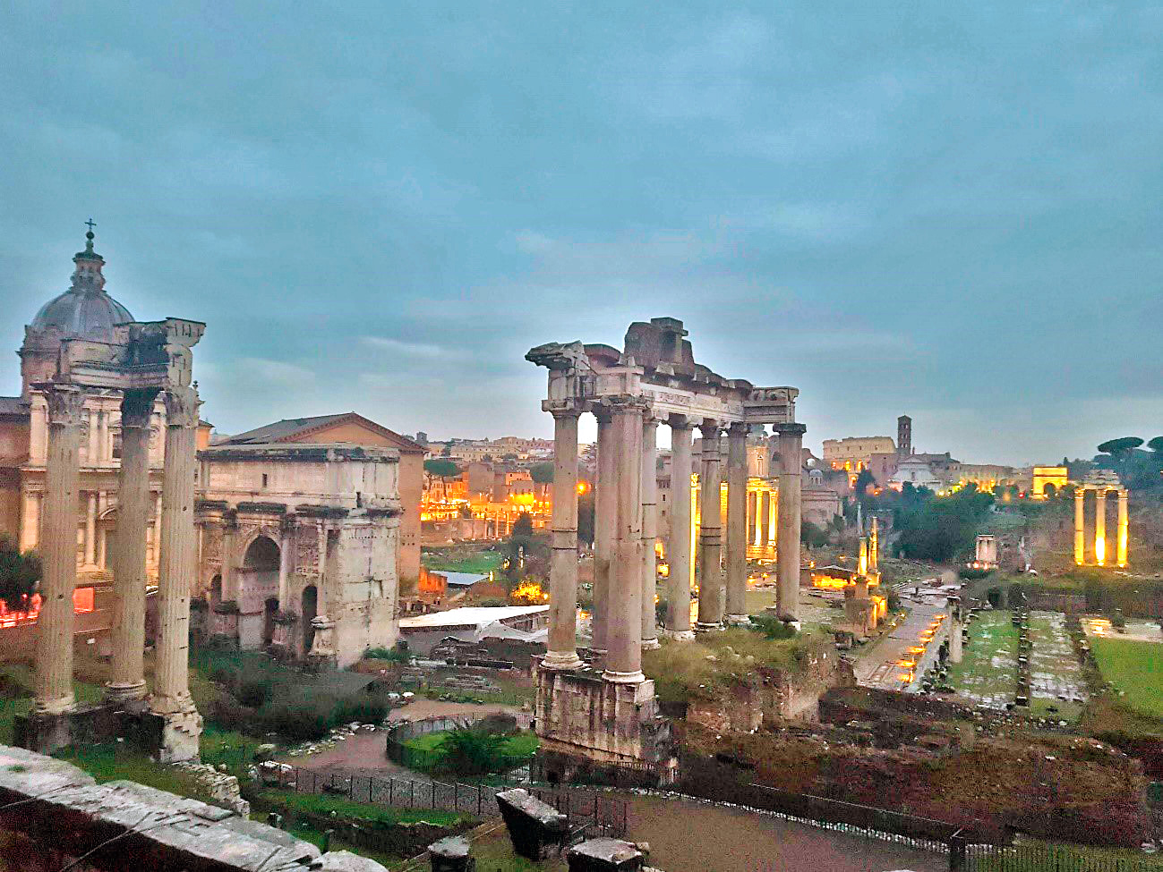 O Fórum Romano mostra a magnitude que Roma já foi no passado