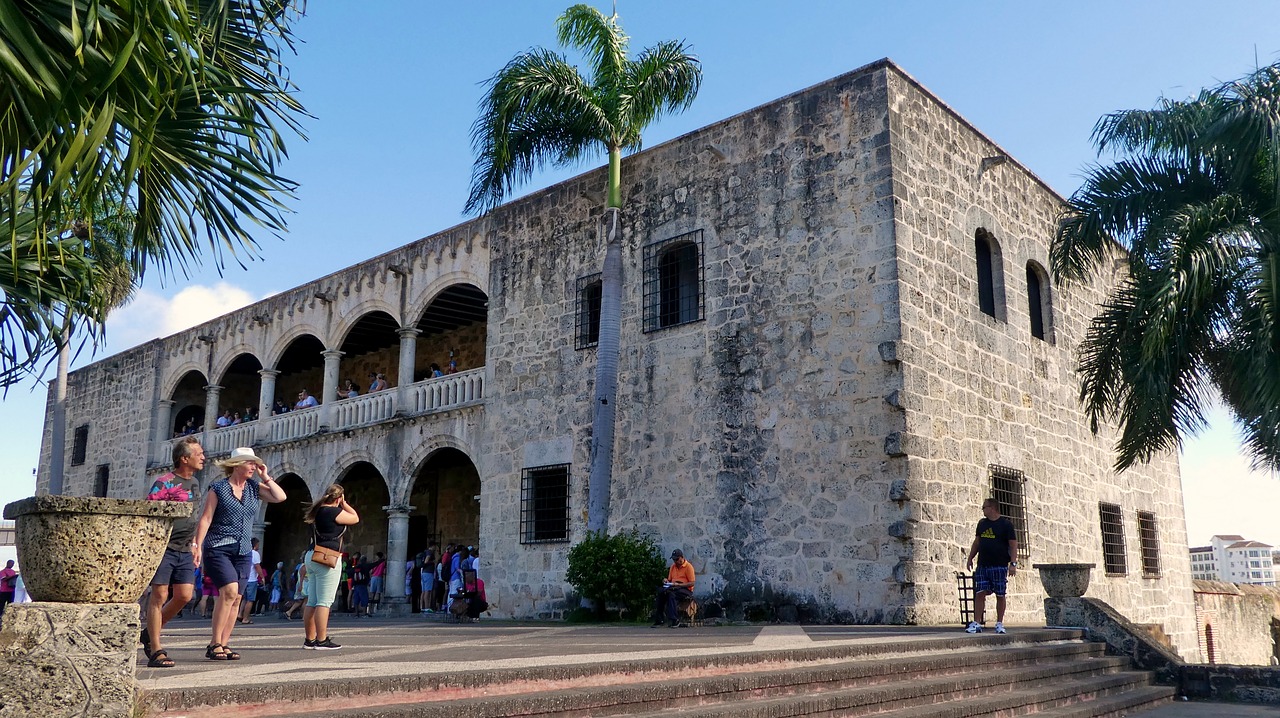 Muita história no Palácio Alcazar de Colón