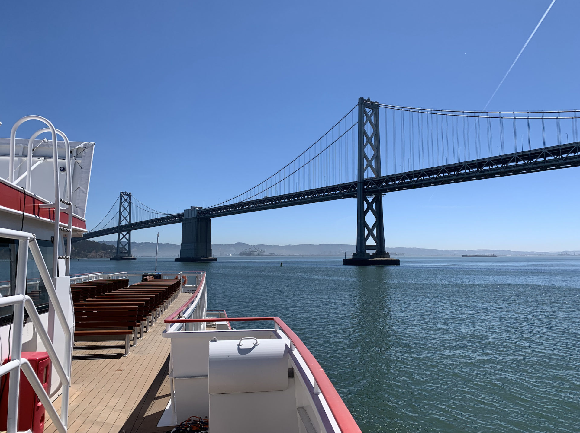 Passeio de barco na Golden Gate Bridge