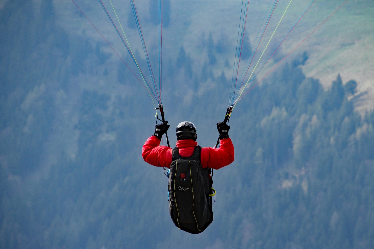 Quais os benefícios de voar de parapente?