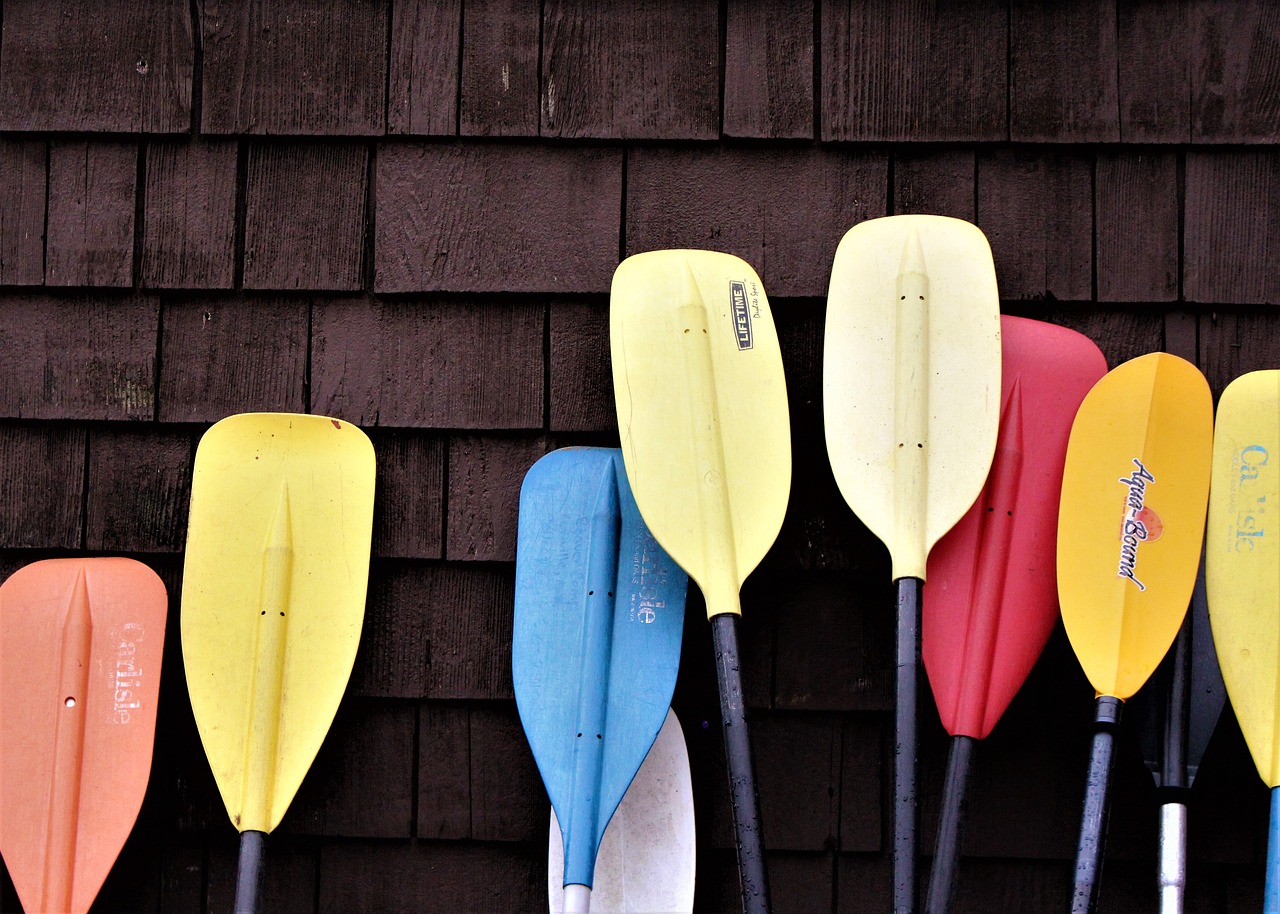 Quais os equipamentos necessários para a prática de rafting?