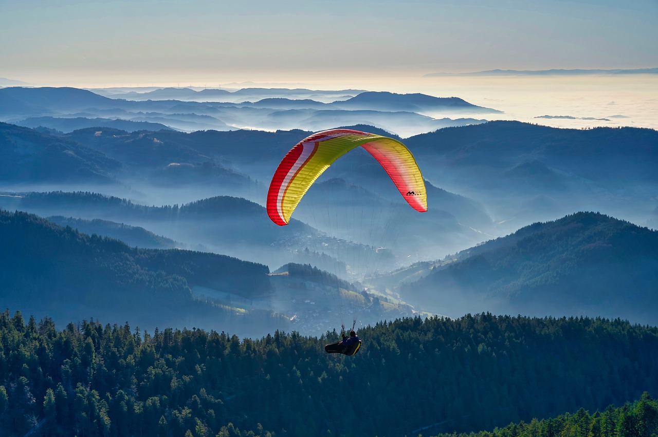 Melhores lugares para voo de parapente no Brasil